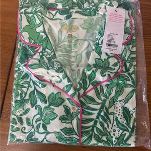 Lilly Pulitzer Green and White Pajama Top
